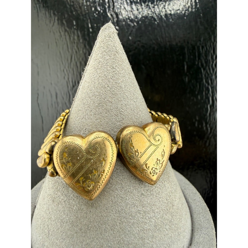 Vintage Co-Star Double Heart Bracelet Gold Tone Expandable Sweetheart 5.5"